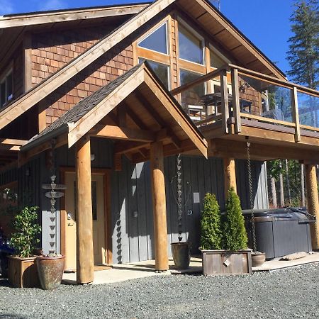 Black Bear Guesthouse Tofino Esterno foto