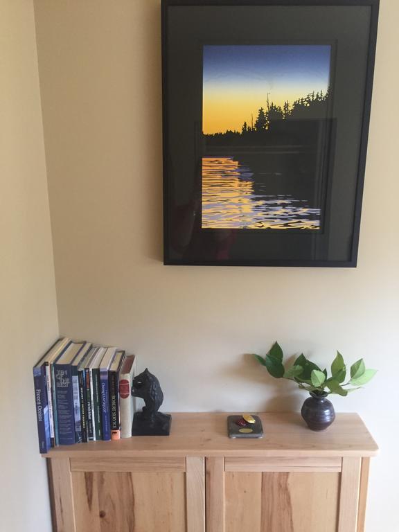 Black Bear Guesthouse Tofino Esterno foto