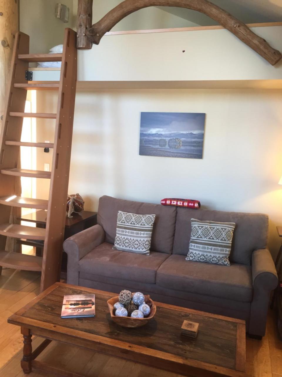 Black Bear Guesthouse Tofino Esterno foto
