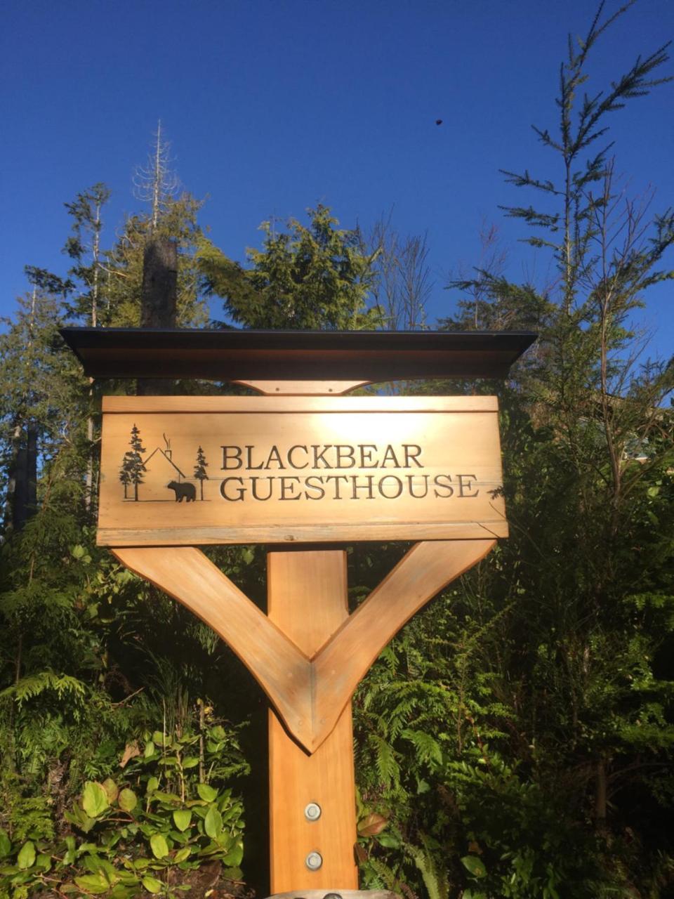 Black Bear Guesthouse Tofino Esterno foto