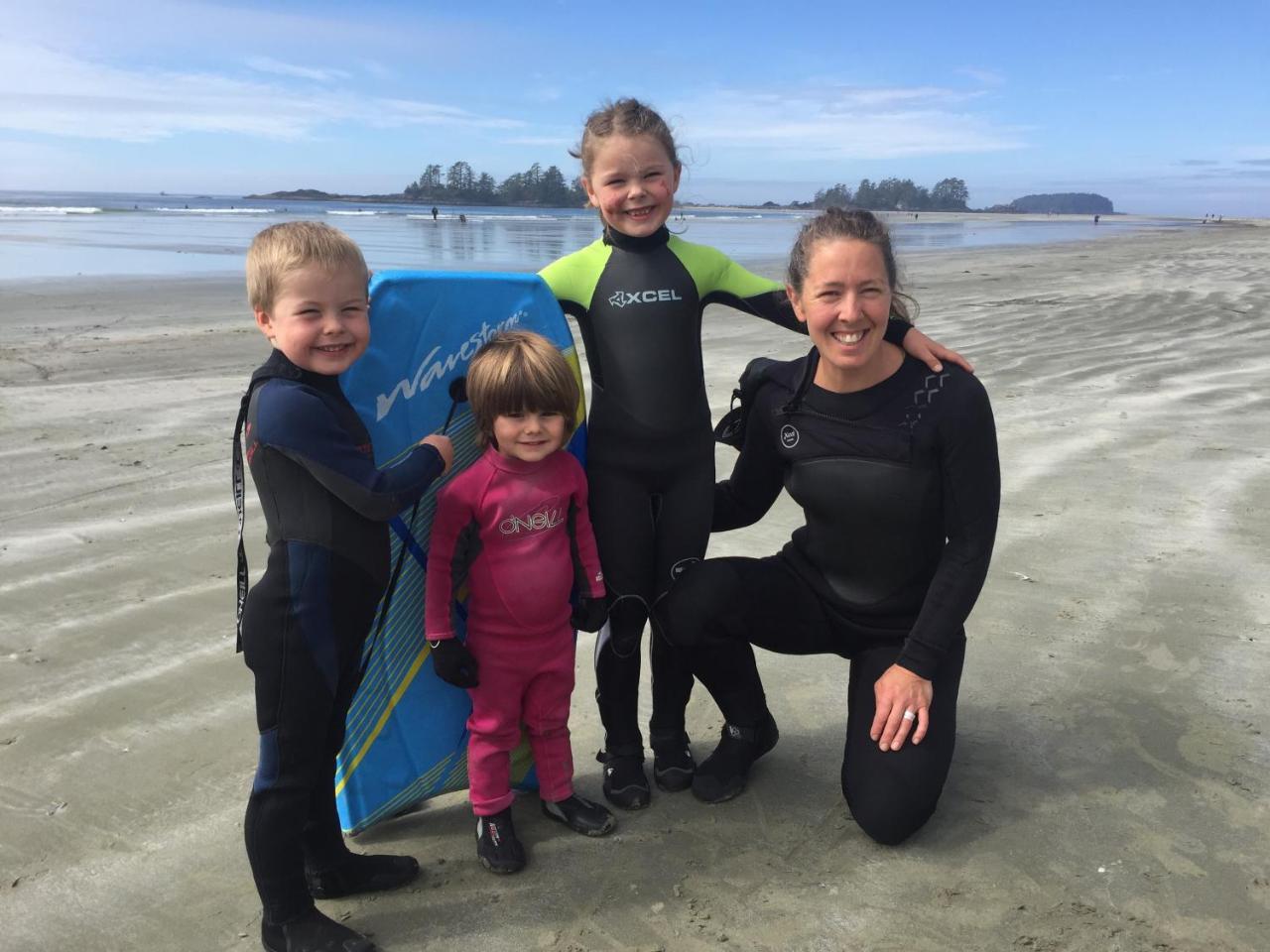 Black Bear Guesthouse Tofino Esterno foto