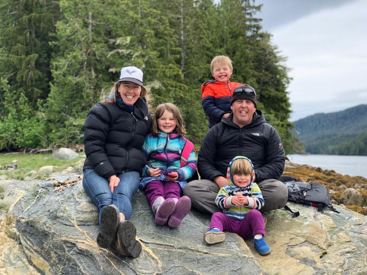 Black Bear Guesthouse Tofino Esterno foto