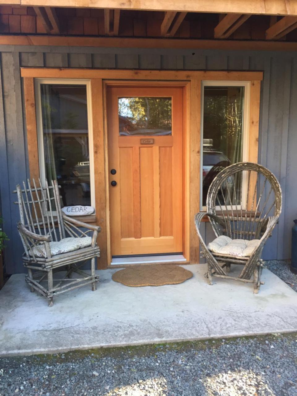 Black Bear Guesthouse Tofino Esterno foto